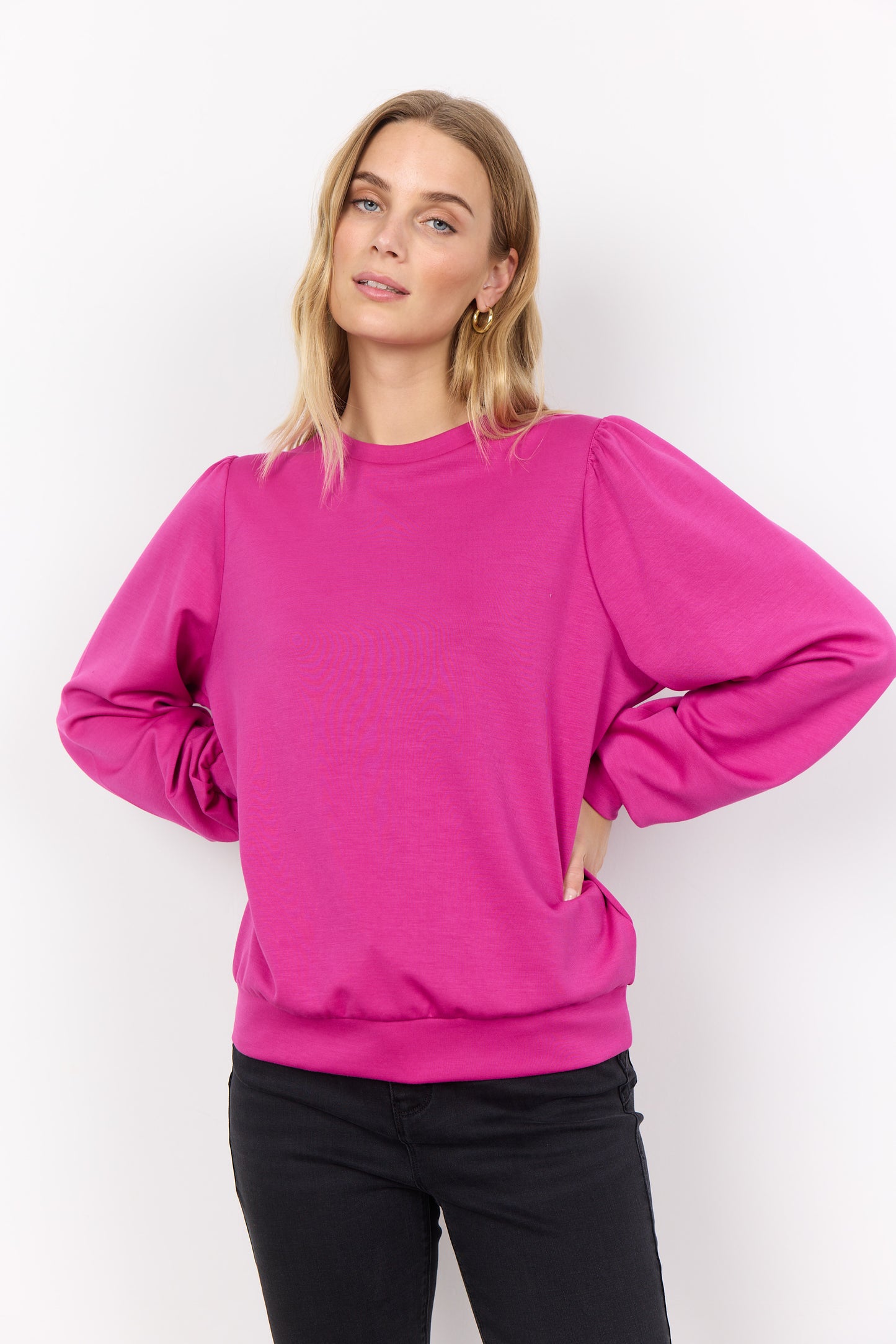 SOYA CONCEPT BANU 120 Fuchsia Crewneck Sweater